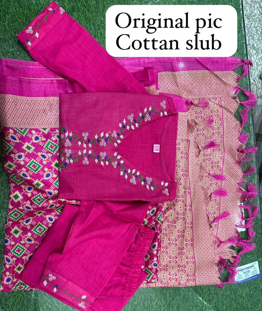 Luxurious Gajji Silk Kurta: Embroidered Neckline Yoke, Elegant Women's Ethnic Wear