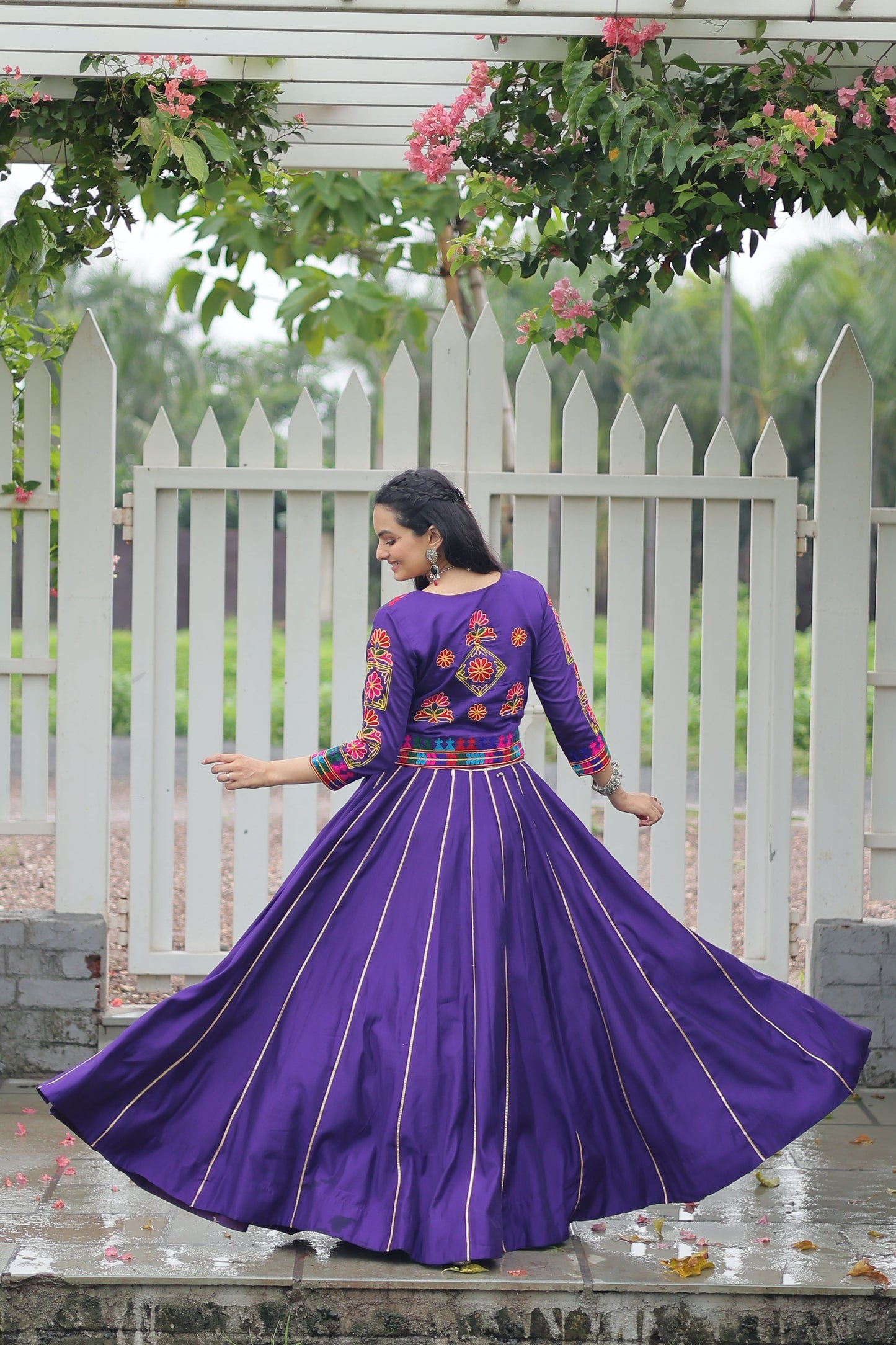 TILTON NAVRATRI SPECIAL GAMTHI EMNBROIDERED LEHENGA CHOLI WITH KOTI