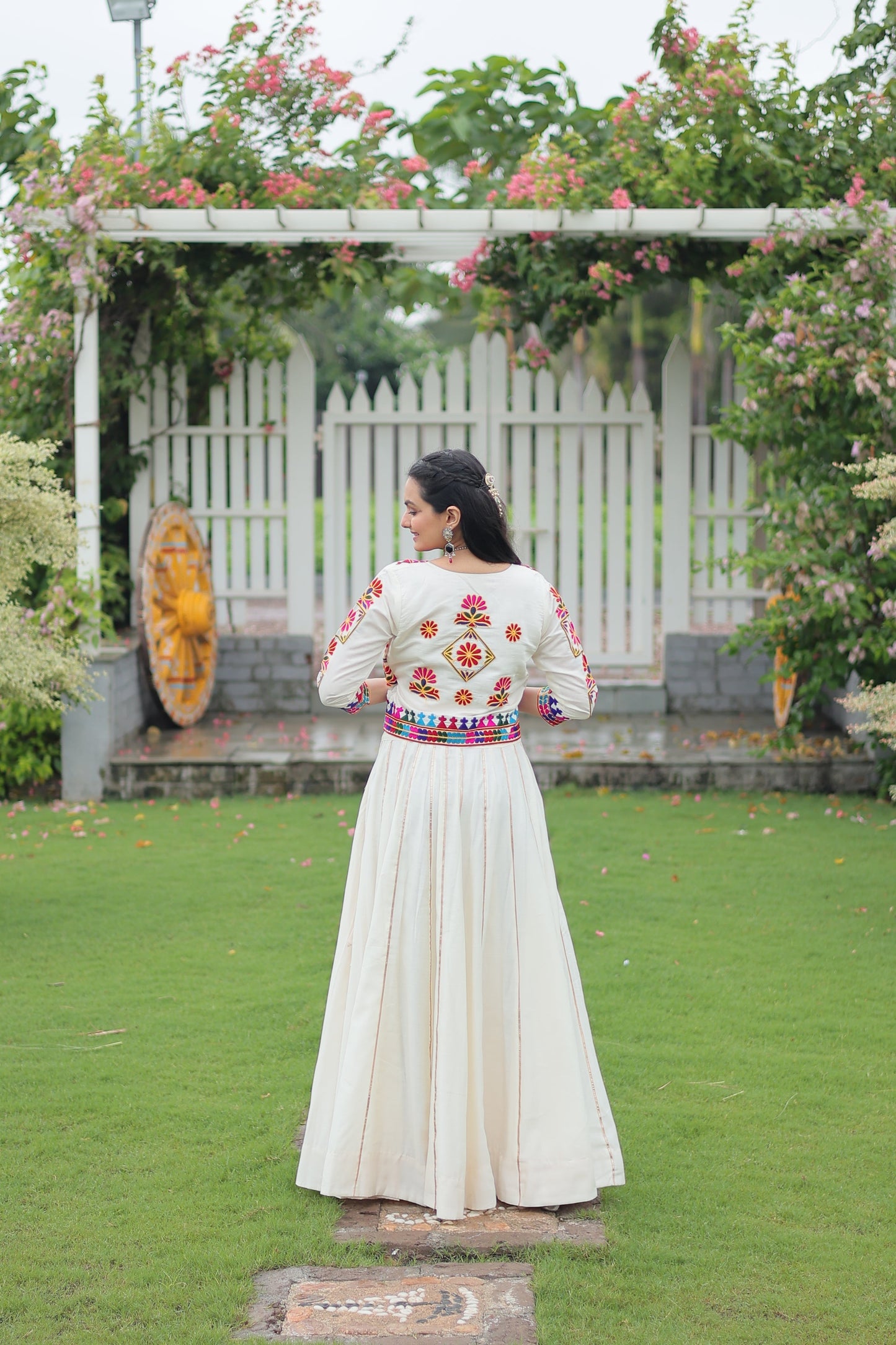 TILTON NAVRATRI SPECIAL GAMTHI EMNBROIDERED LEHENGA CHOLI WITH KOTI