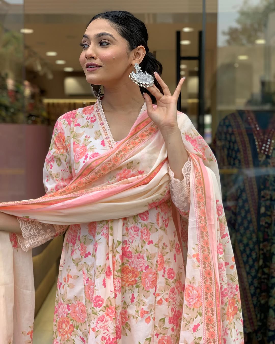 Elegant Floral Print Pure Cotton Ethnic Kurta Set with Attached Dupatta