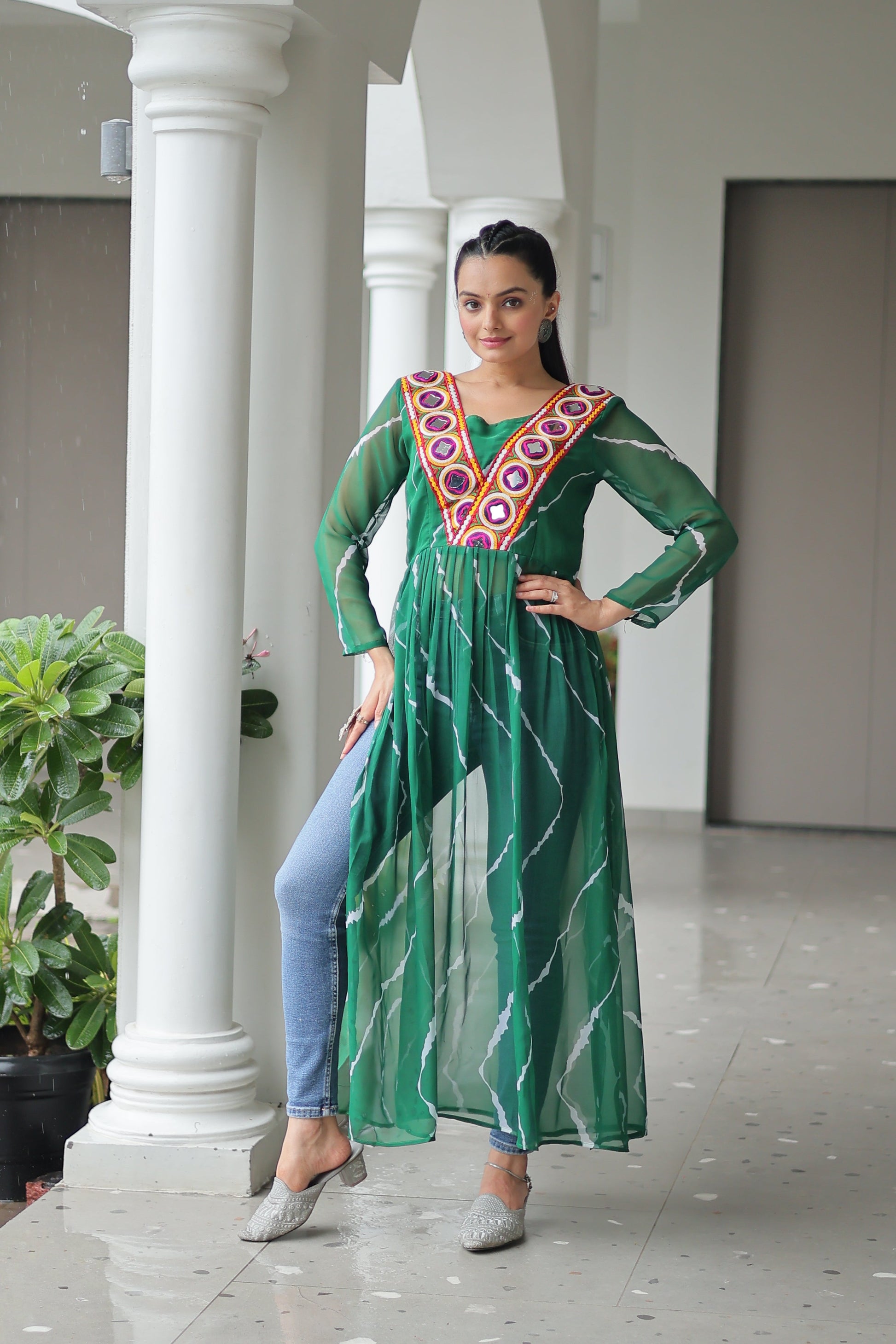 TILTON NAVRATRI SPECIAL LEHRIYA PRINT KURTI WITH KUTCHI PATCHWORK