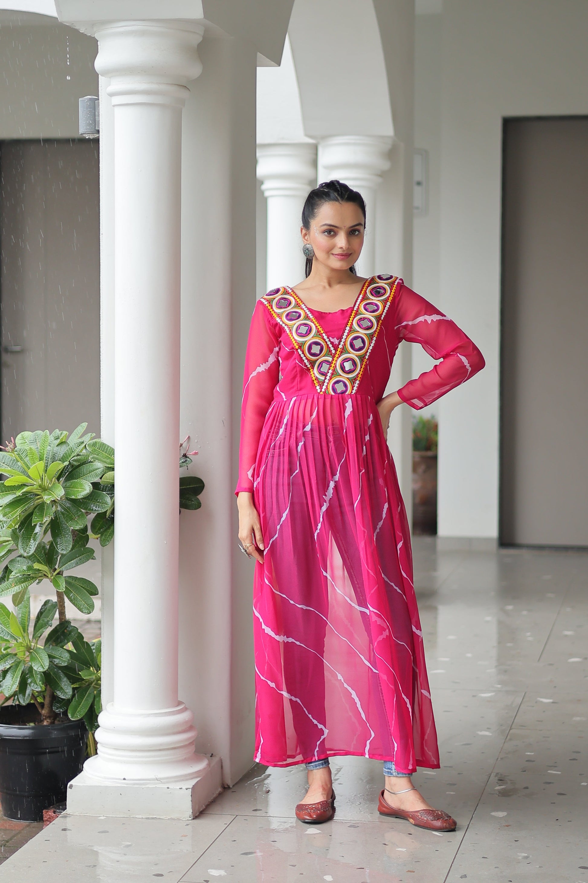 TILTON NAVRATRI SPECIAL LEHRIYA PRINT KURTI WITH KUTCHI PATCHWORK