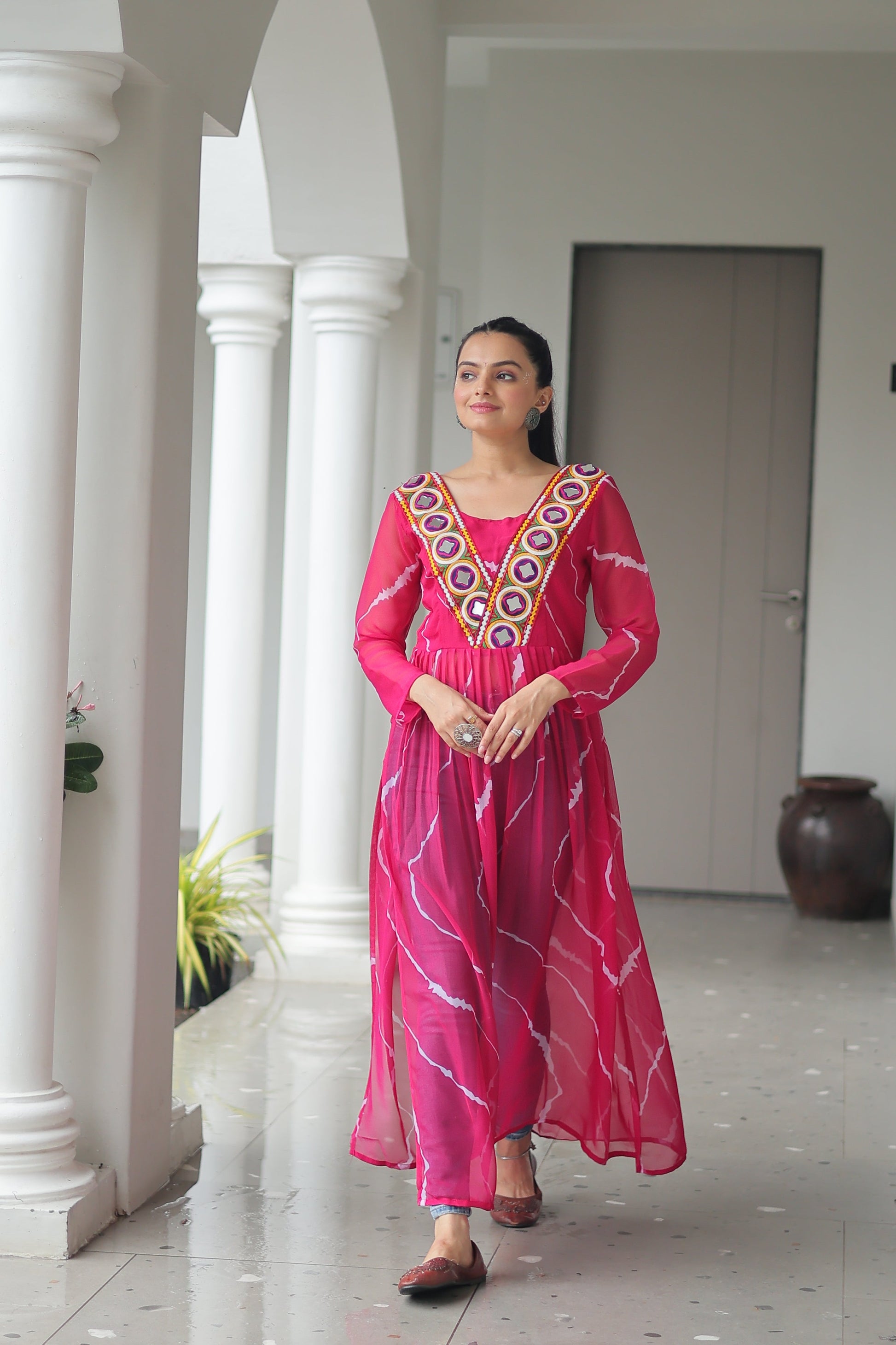 TILTON NAVRATRI SPECIAL LEHRIYA PRINT KURTI WITH KUTCHI PATCHWORK