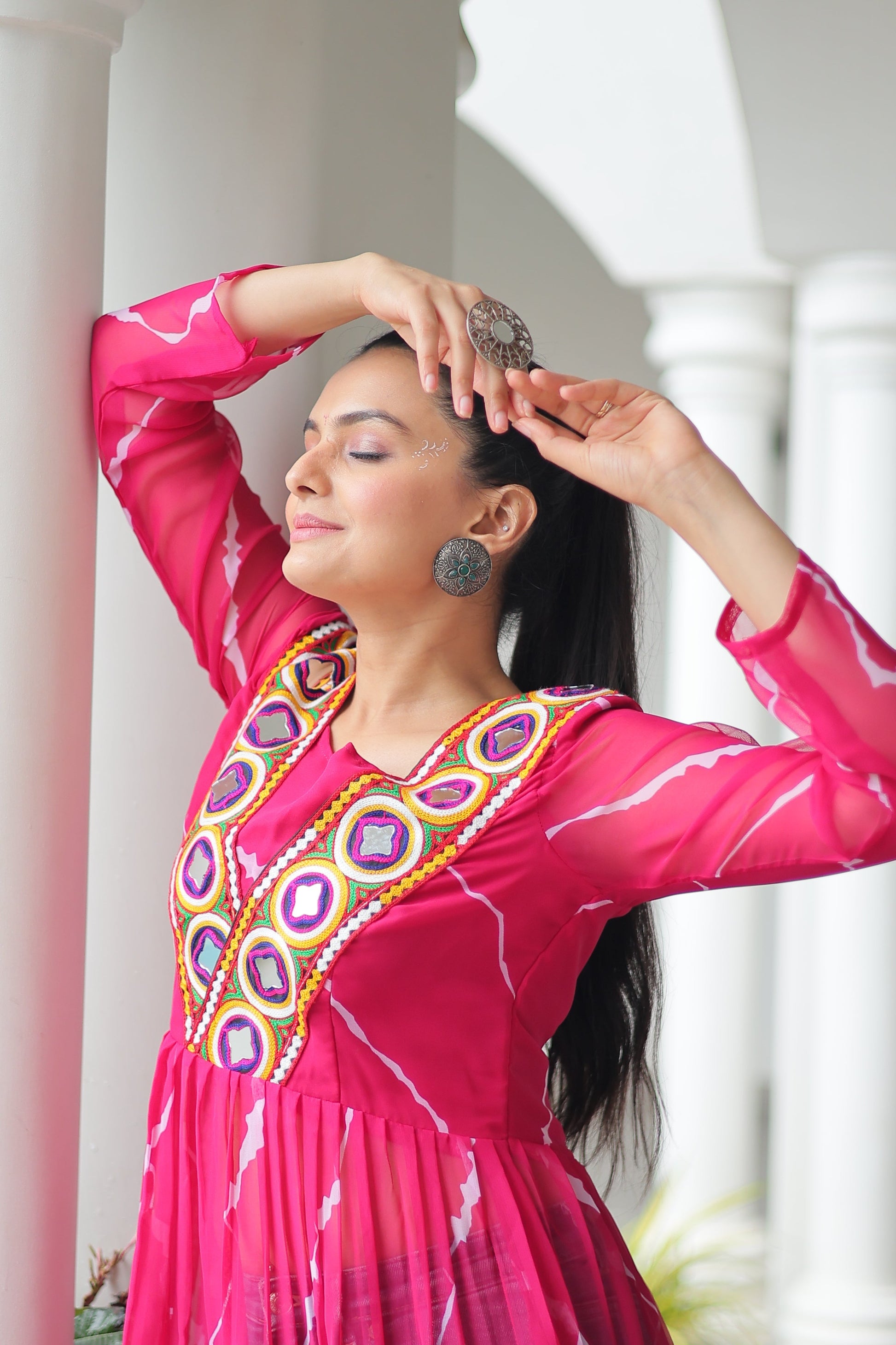 TILTON NAVRATRI SPECIAL LEHRIYA PRINT KURTI WITH KUTCHI PATCHWORK