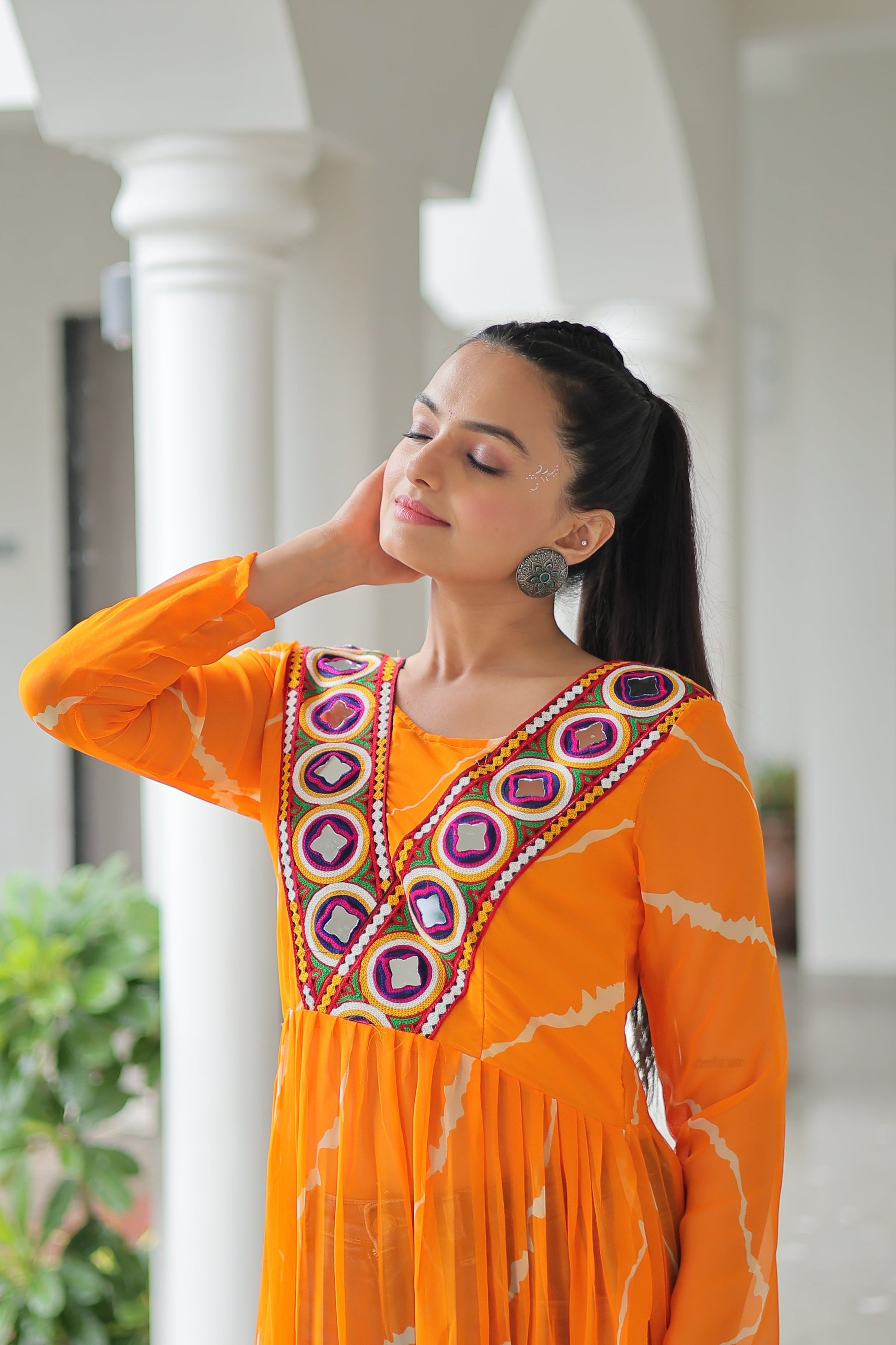 TILTON NAVRATRI SPECIAL LEHRIYA PRINT KURTI WITH KUTCHI PATCHWORK