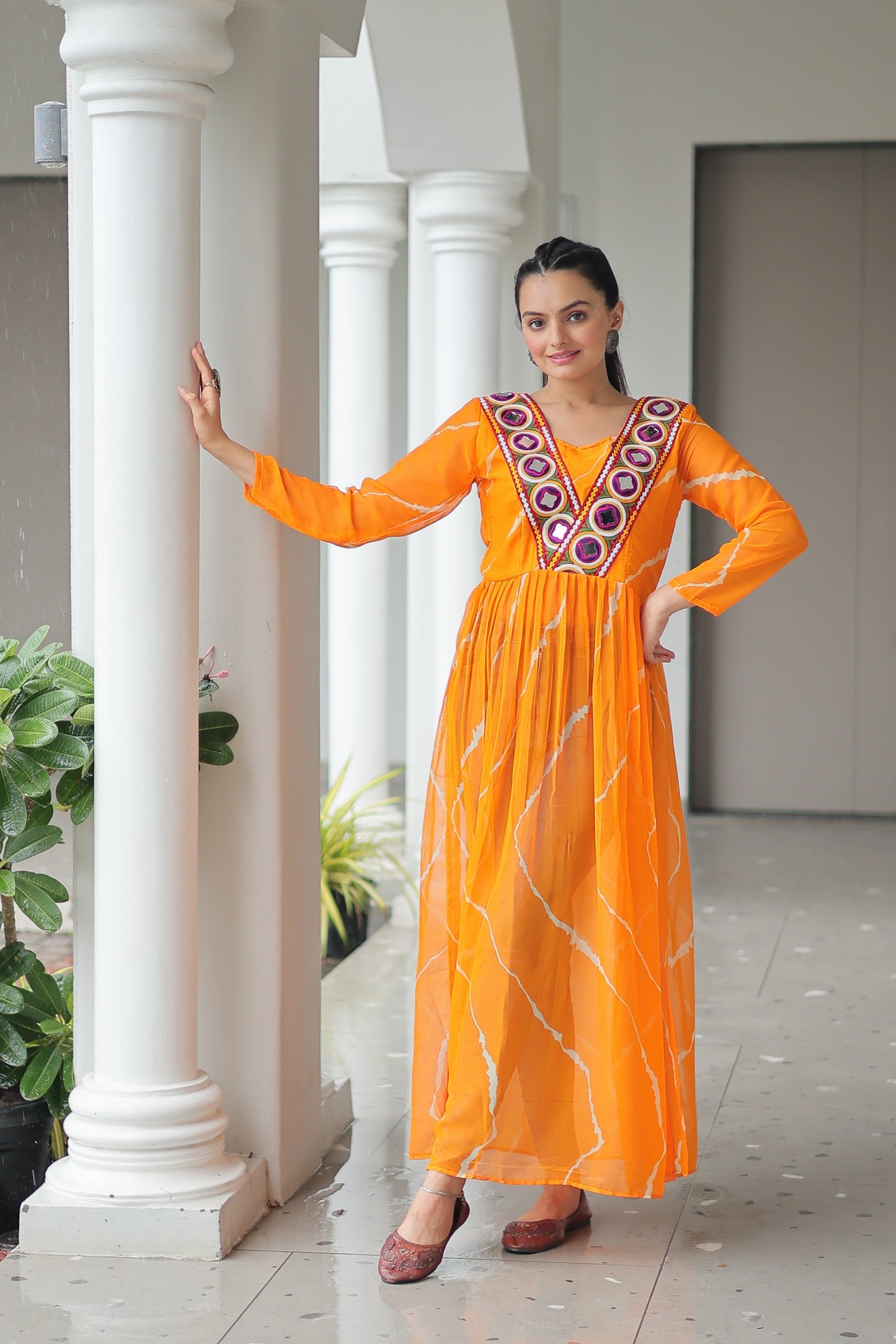 TILTON NAVRATRI SPECIAL LEHRIYA PRINT KURTI WITH KUTCHI PATCHWORK