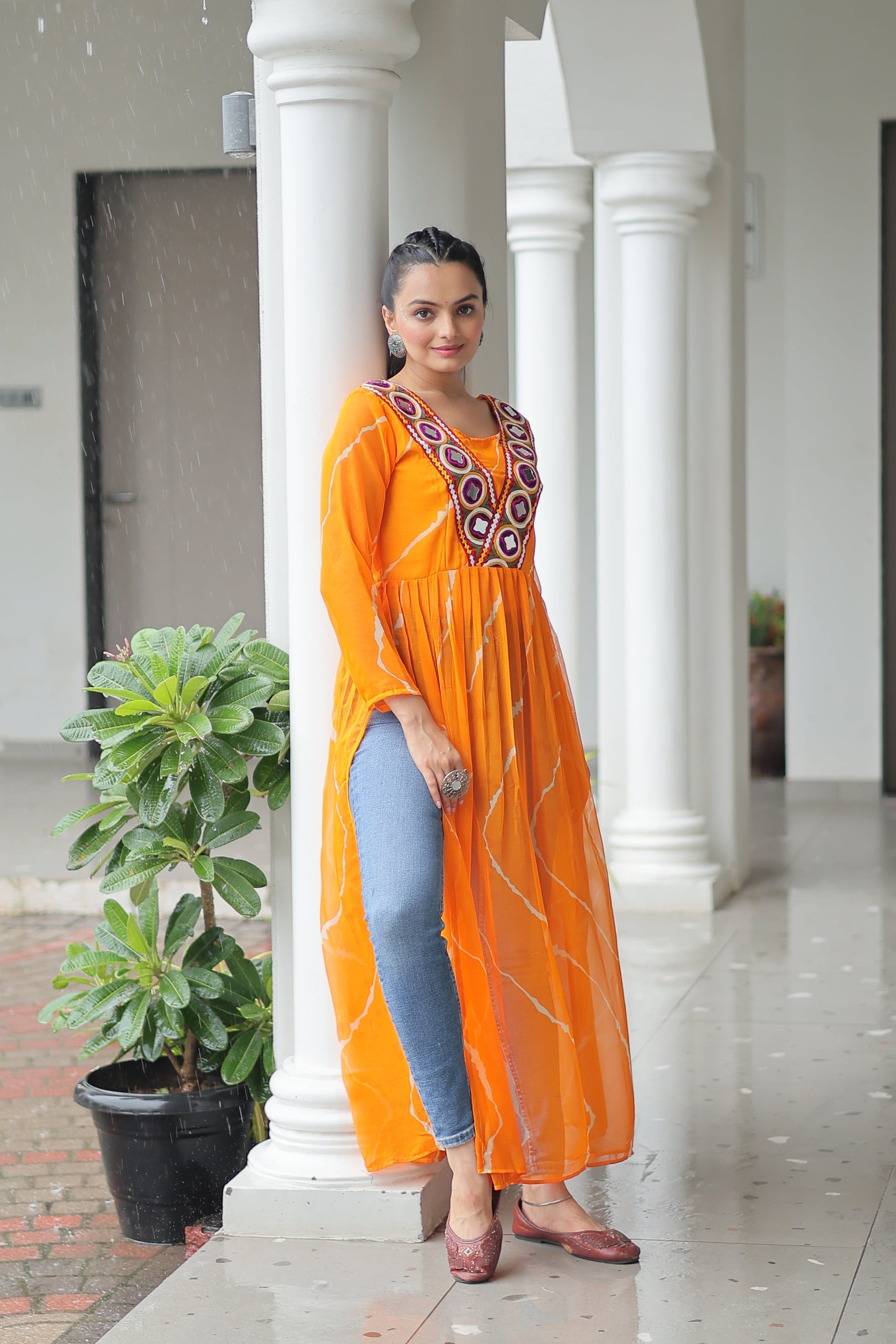 TILTON NAVRATRI SPECIAL LEHRIYA PRINT KURTI WITH KUTCHI PATCHWORK