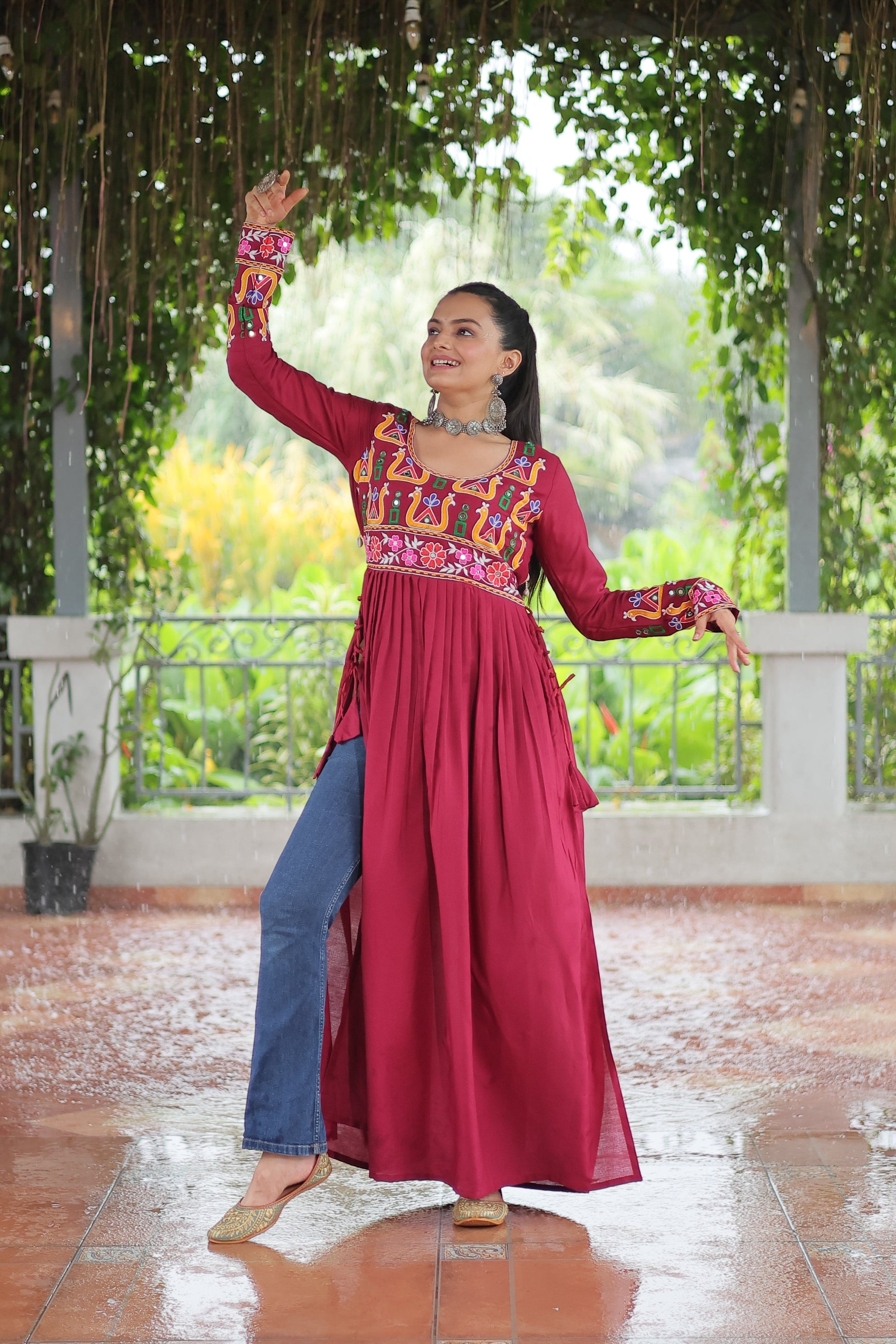 TILTON NAVRATRI SPECIAL RAYON GAMTHI WORK KURTI