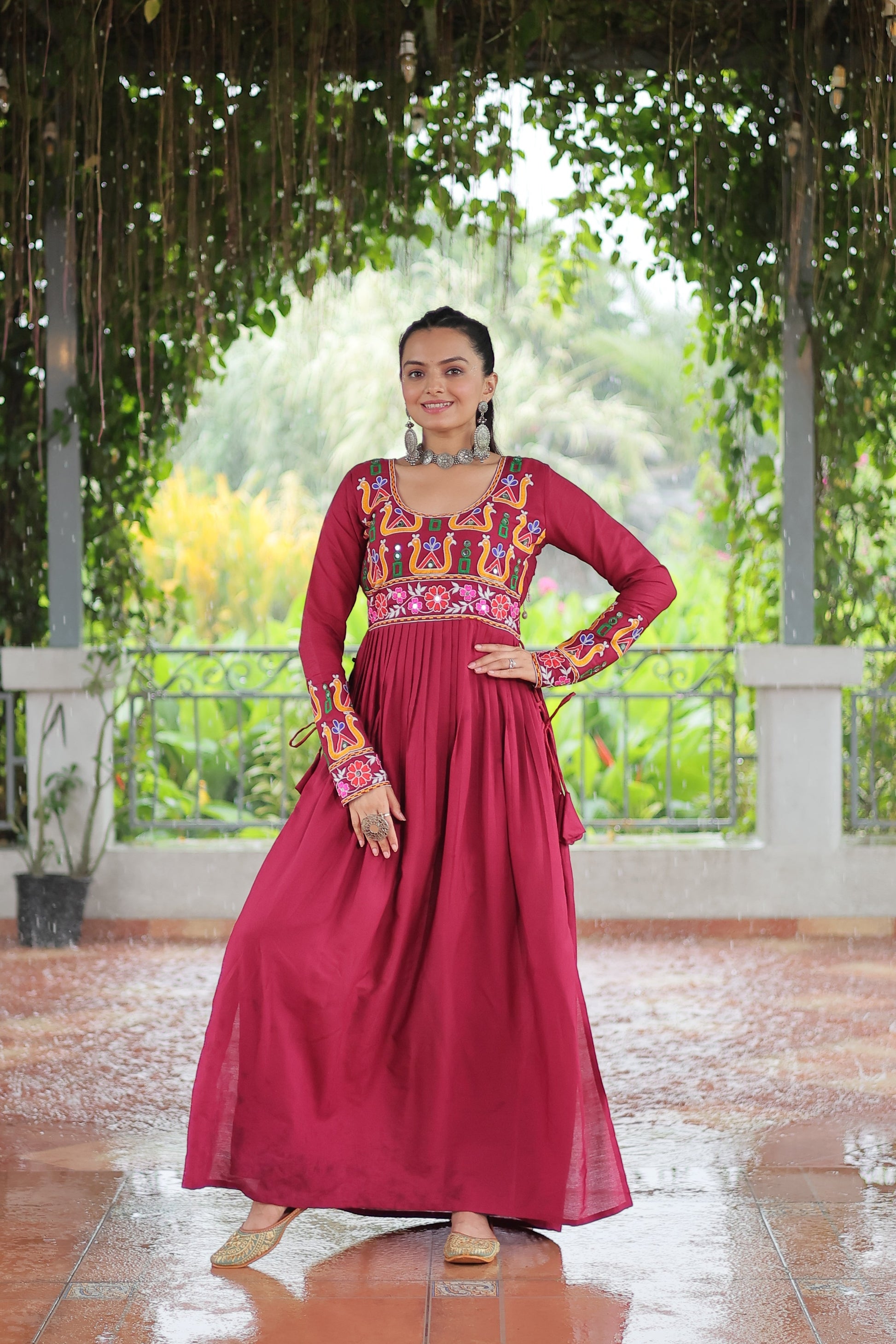TILTON NAVRATRI SPECIAL RAYON GAMTHI WORK KURTI