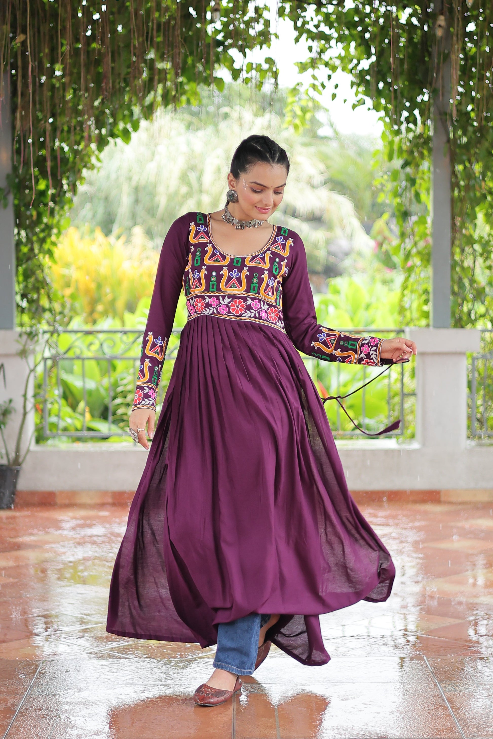 TILTON NAVRATRI SPECIAL RAYON GAMTHI WORK KURTI