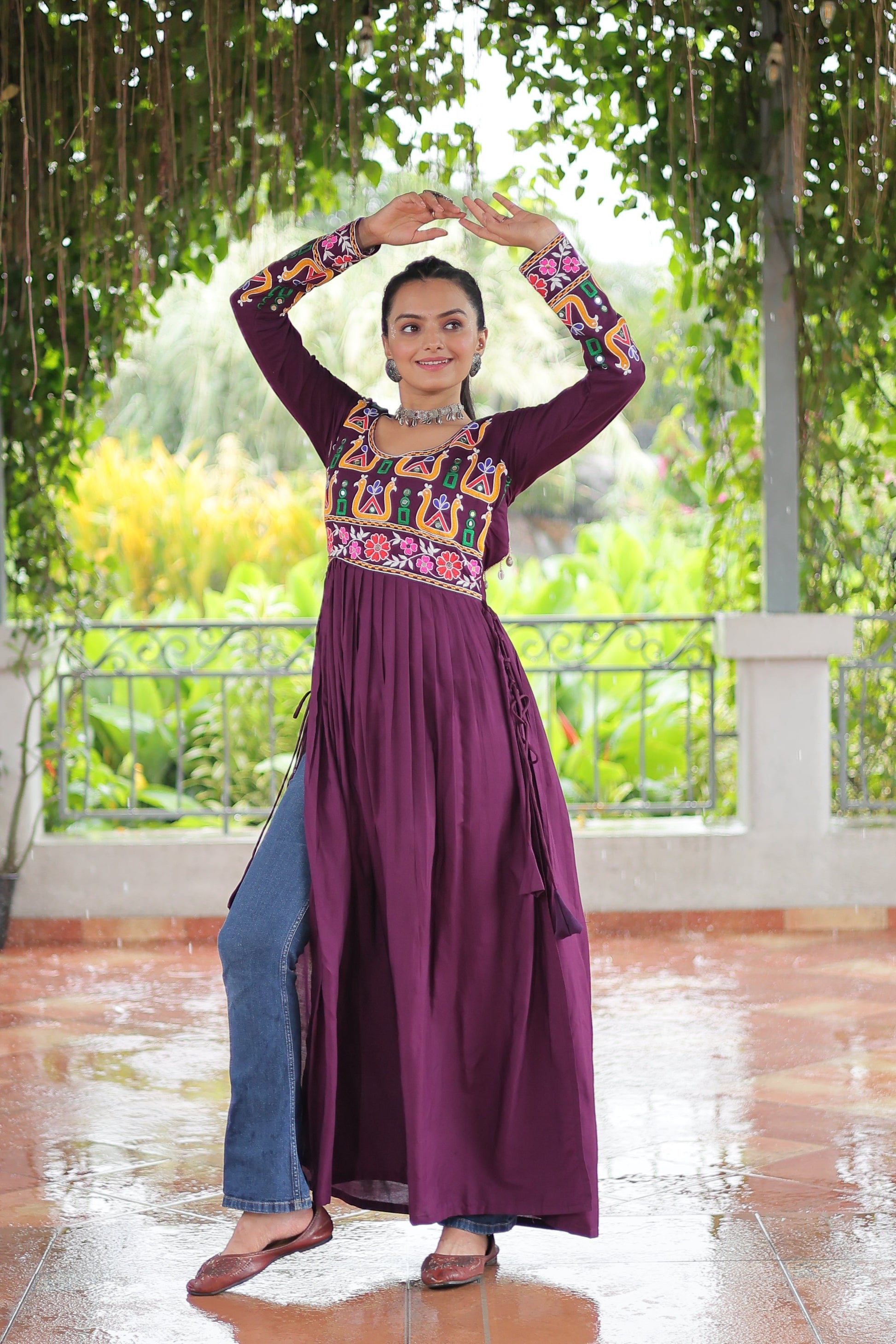 TILTON NAVRATRI SPECIAL RAYON GAMTHI WORK KURTI