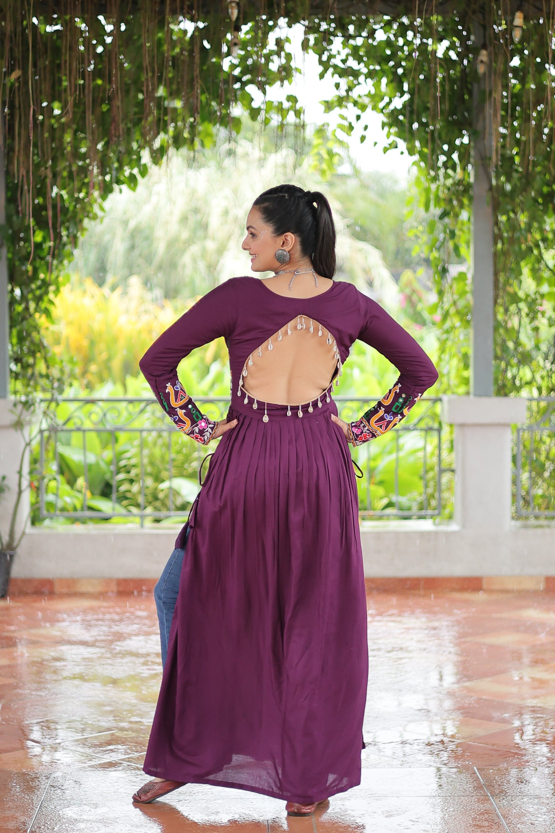 TILTON NAVRATRI SPECIAL RAYON GAMTHI WORK KURTI