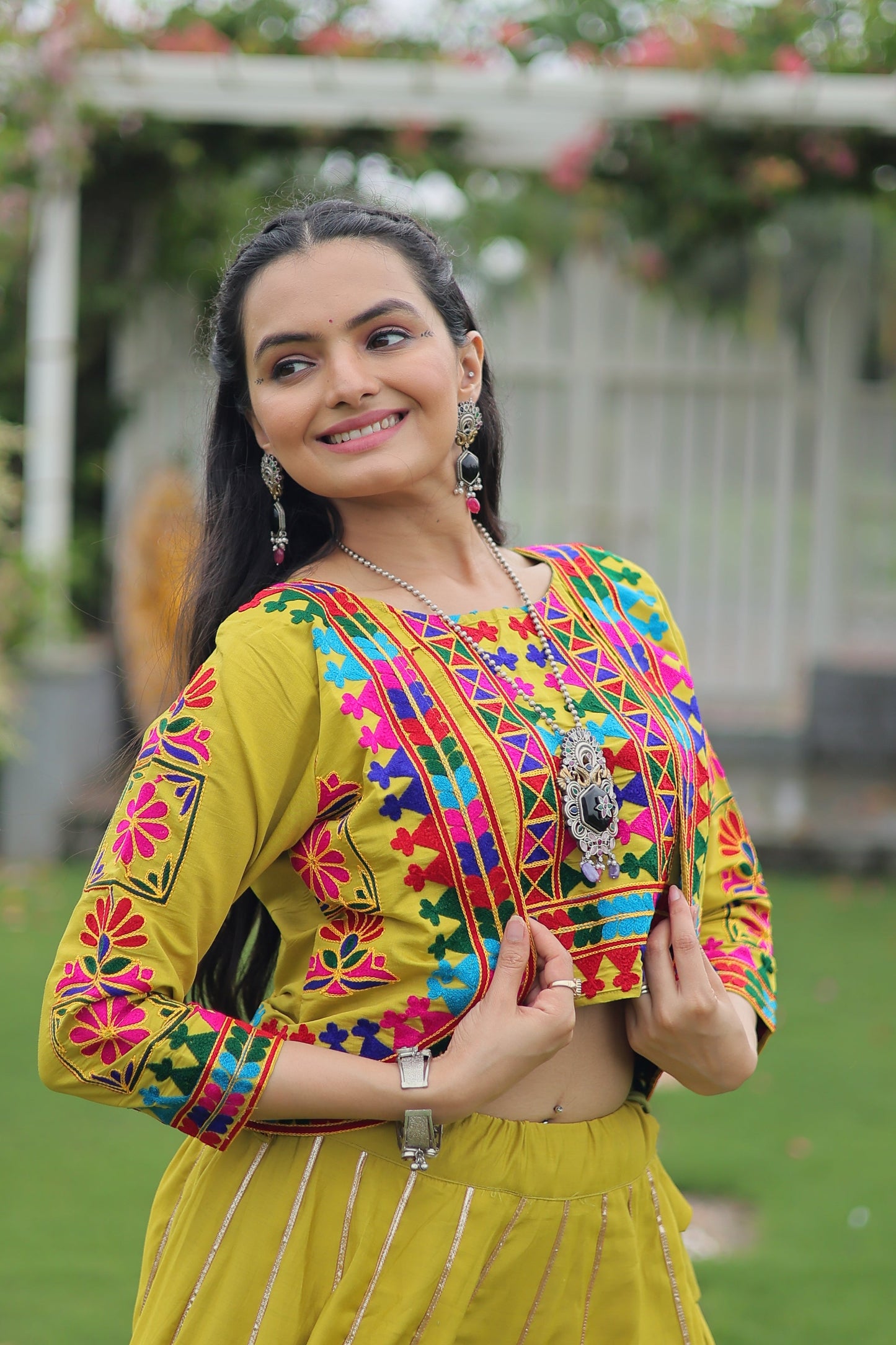 TILTON NAVRATRI SPECIAL GAMTHI EMNBROIDERED LEHENGA CHOLI WITH KOTI