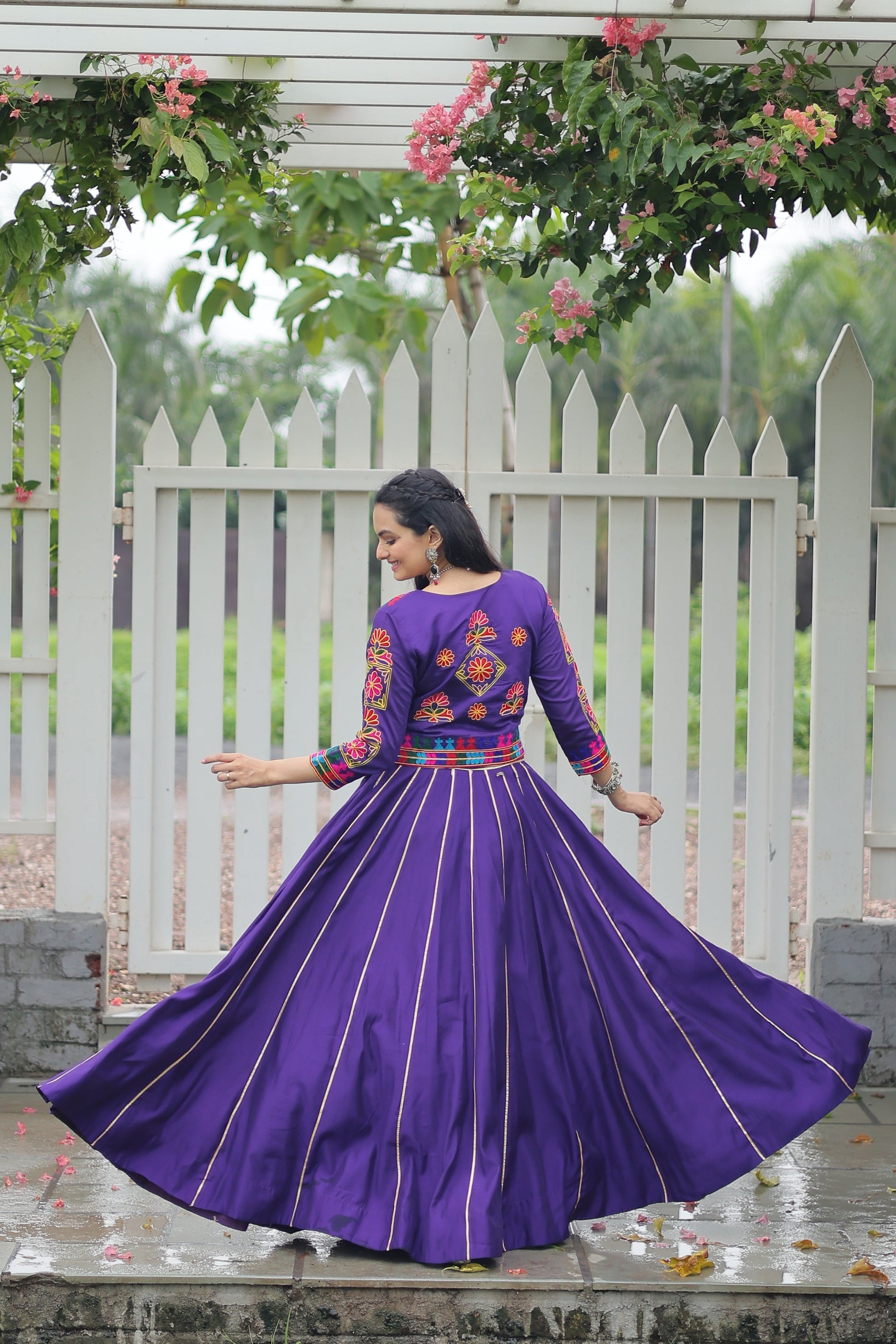 TILTON NAVRATRI SPECIAL GAMTHI EMNBROIDERED LEHENGA CHOLI WITH KOTI