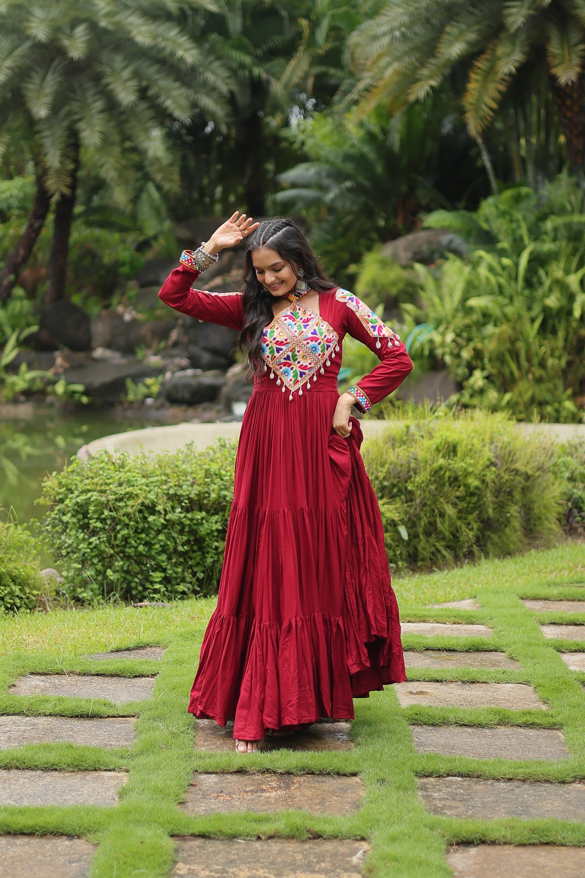 TILTON NAVRATRI SPECIAL KUTCHI GAMTHI WORK GOWN