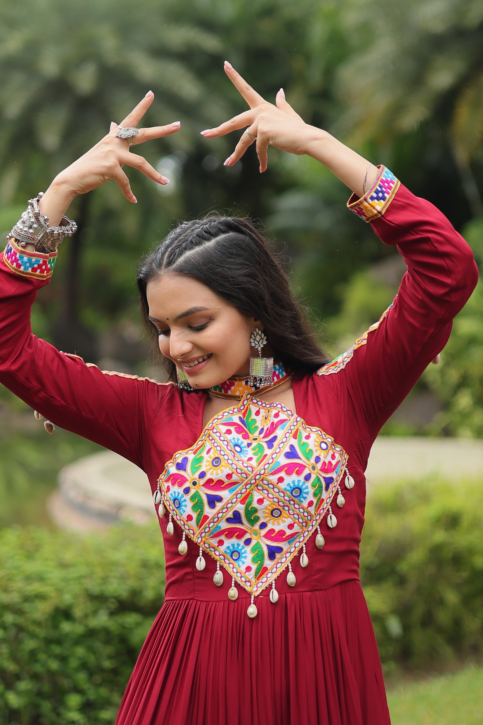 TILTON NAVRATRI SPECIAL KUTCHI GAMTHI WORK GOWN