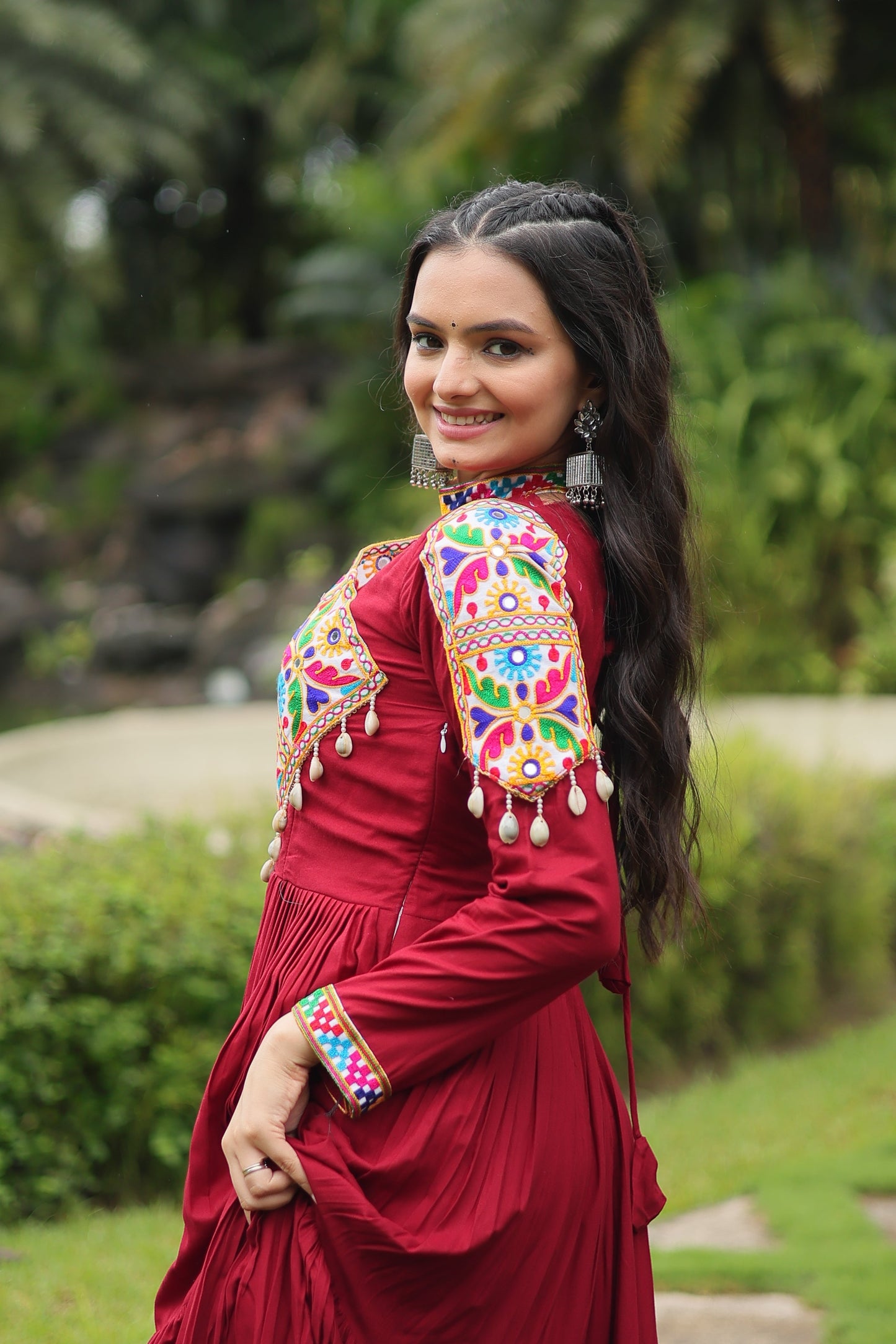 TILTON NAVRATRI SPECIAL KUTCHI GAMTHI WORK GOWN