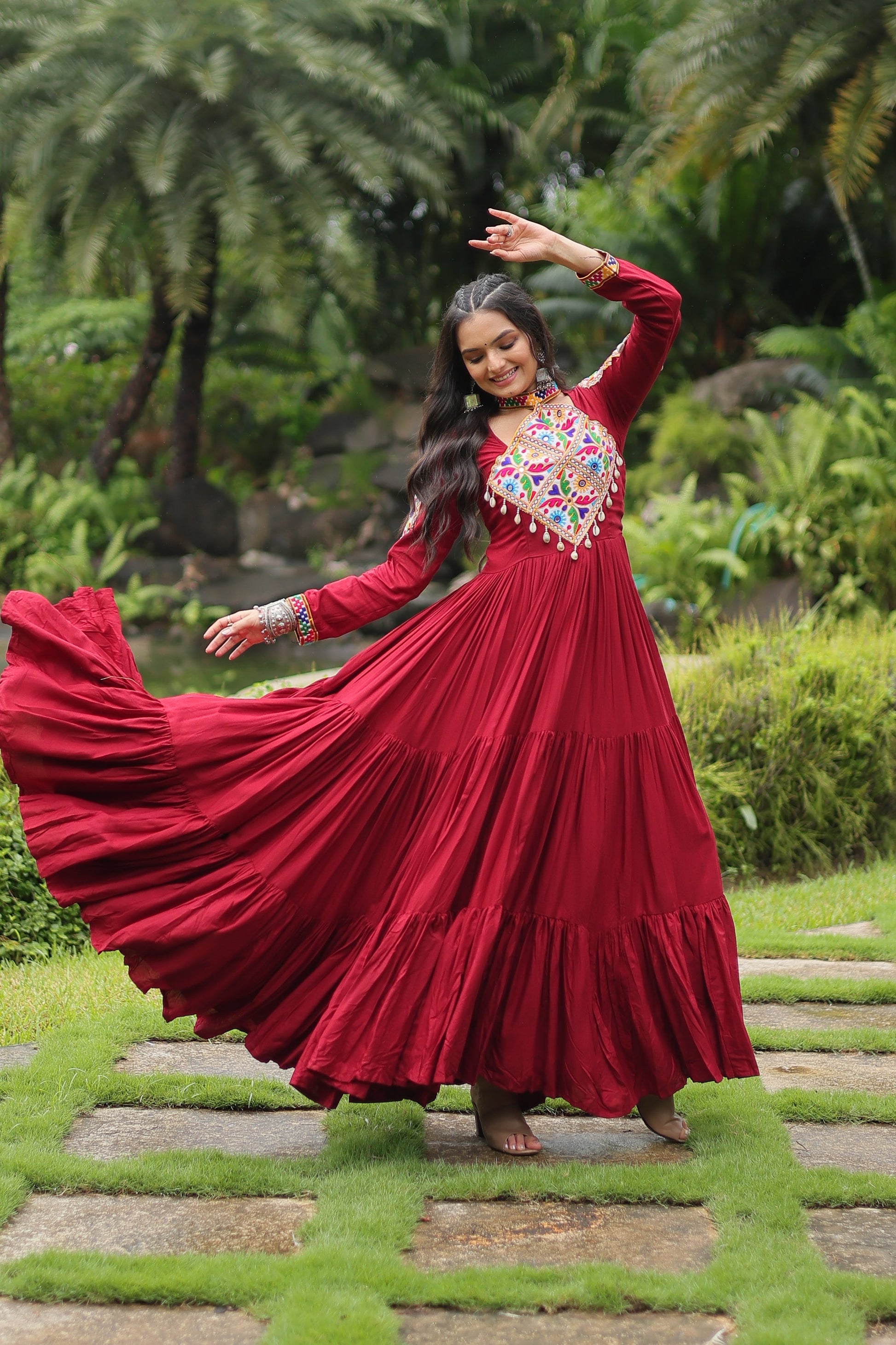 TILTON NAVRATRI SPECIAL KUTCHI GAMTHI WORK GOWN