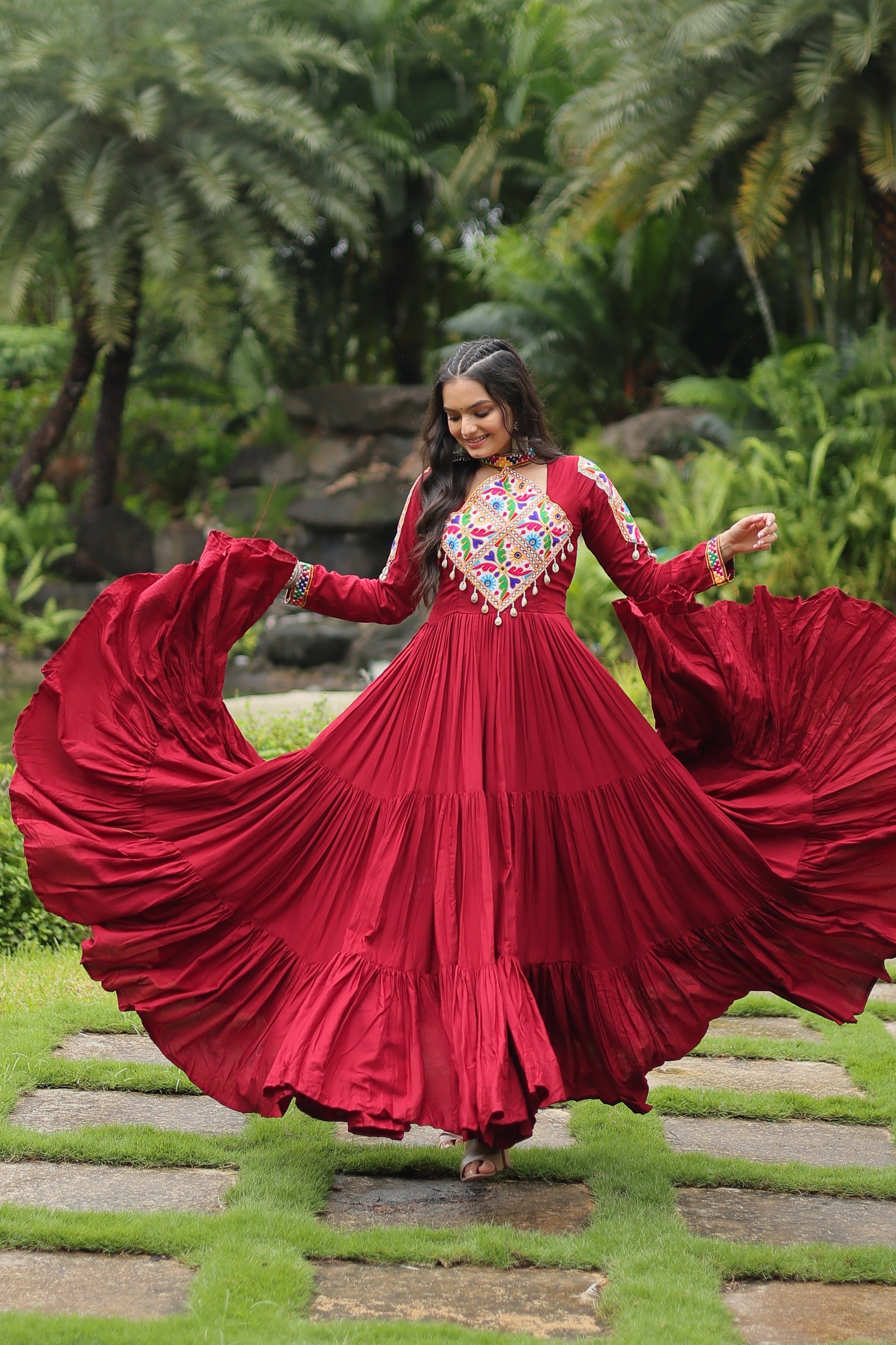 TILTON NAVRATRI SPECIAL KUTCHI GAMTHI WORK GOWN