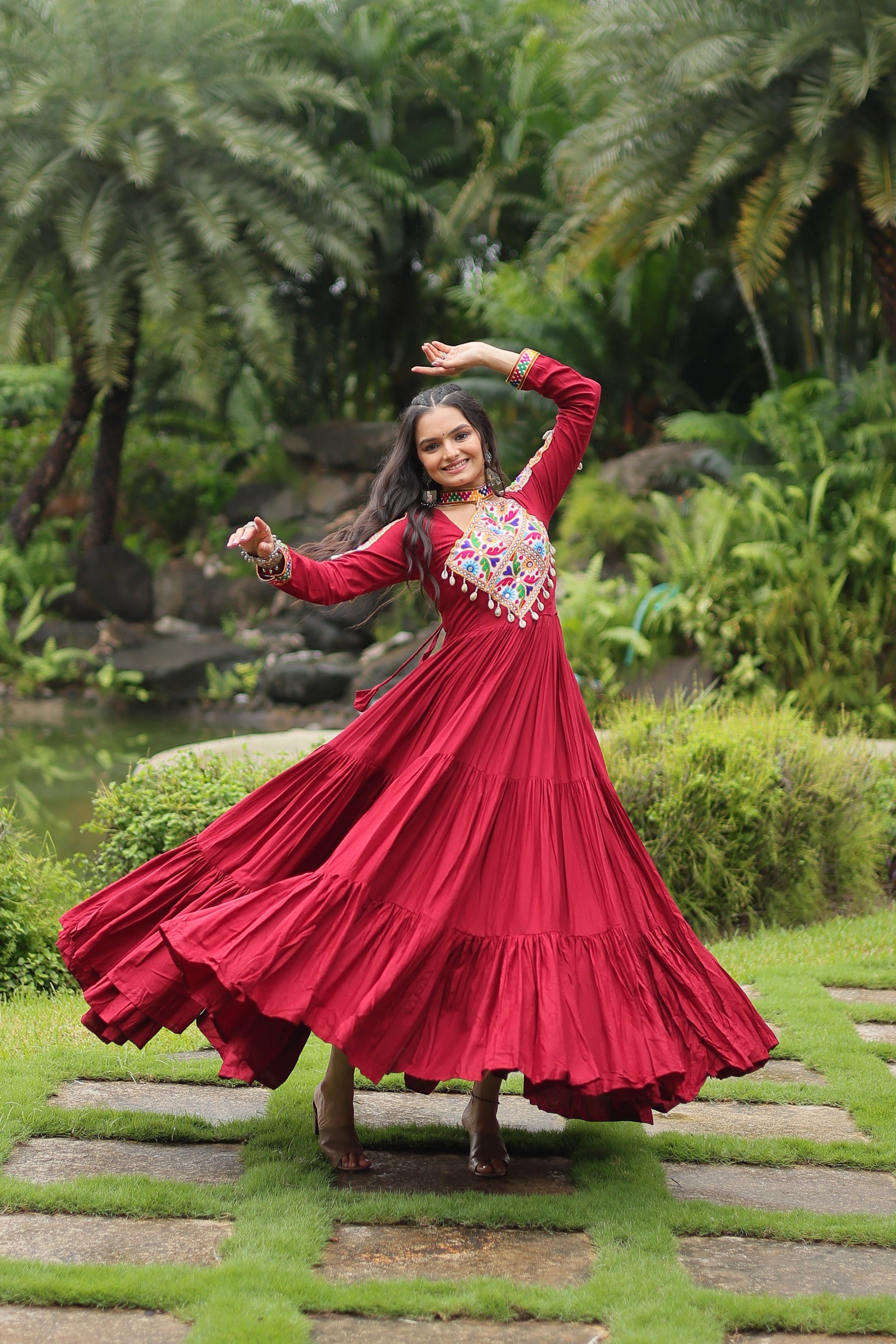 TILTON NAVRATRI SPECIAL KUTCHI GAMTHI WORK GOWN