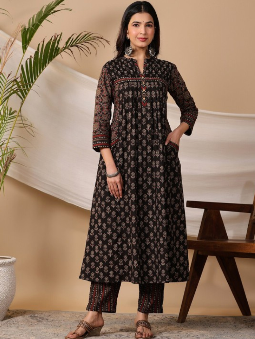 Comfortable Black Pure Cotton Printed Kurta Set with Trousers & Dupatta