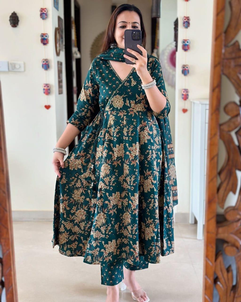Elegant Green Pure Cotton Anarkali Kurta Set: Angrakha Style for Women