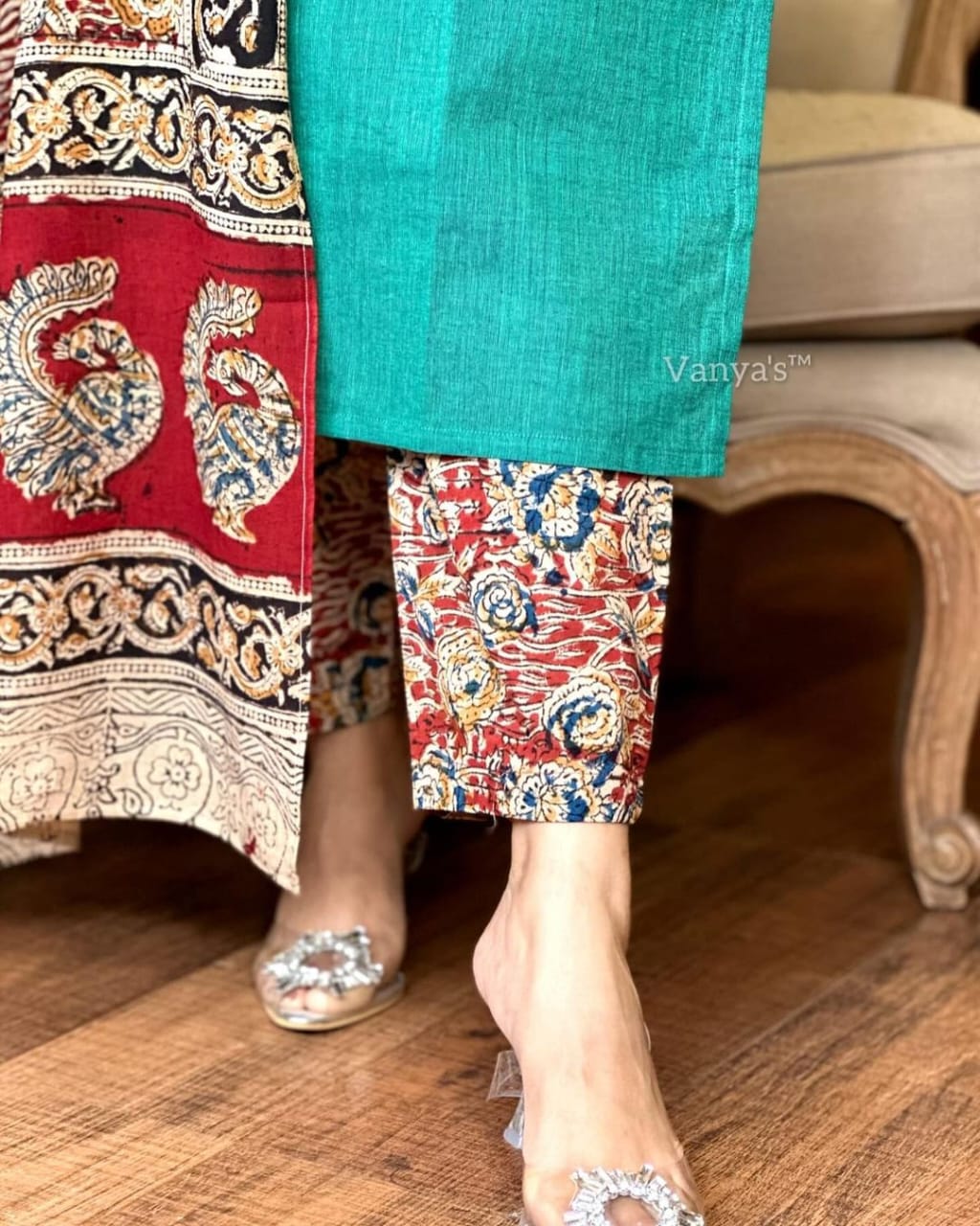 Pure Handloom South Cotton Chitrkari Hand-Printed Dupatta Pant Set for Women