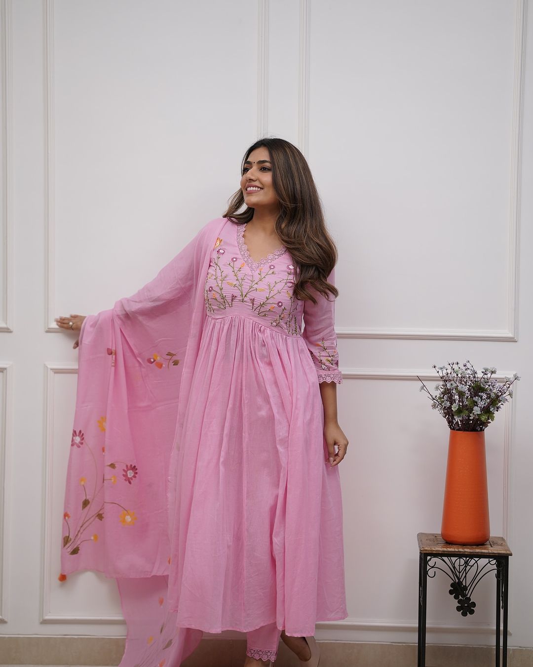 Elegant Mulmul Embroidery Sequence Work Women's Suit Set Festive Occasion Wear