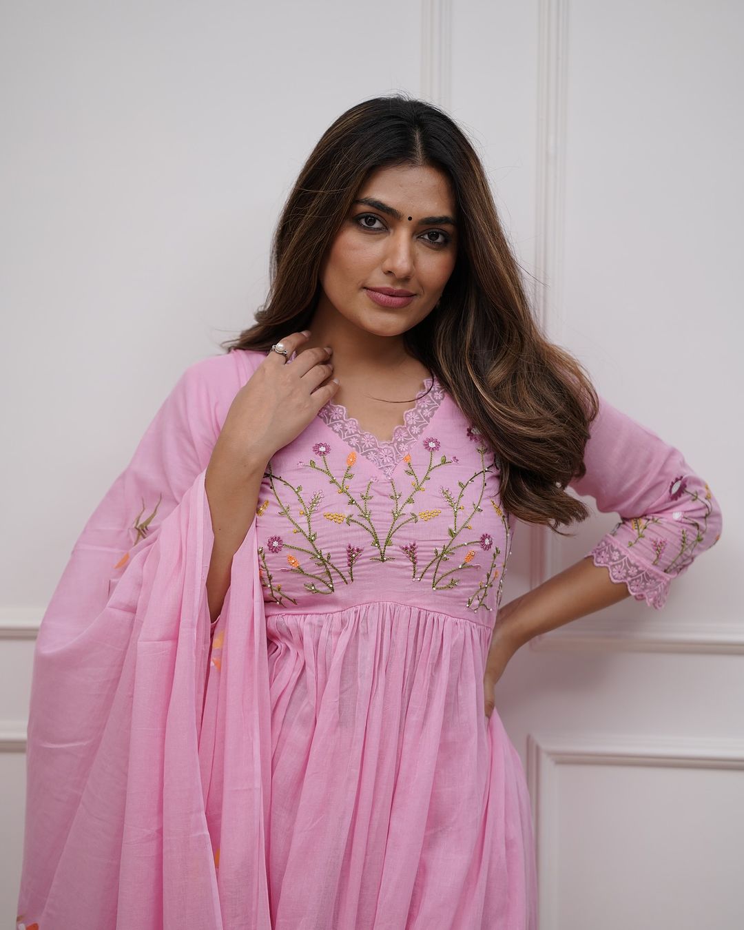 Elegant Mulmul Embroidery Sequence Work Women's Suit Set Festive Occasion Wear