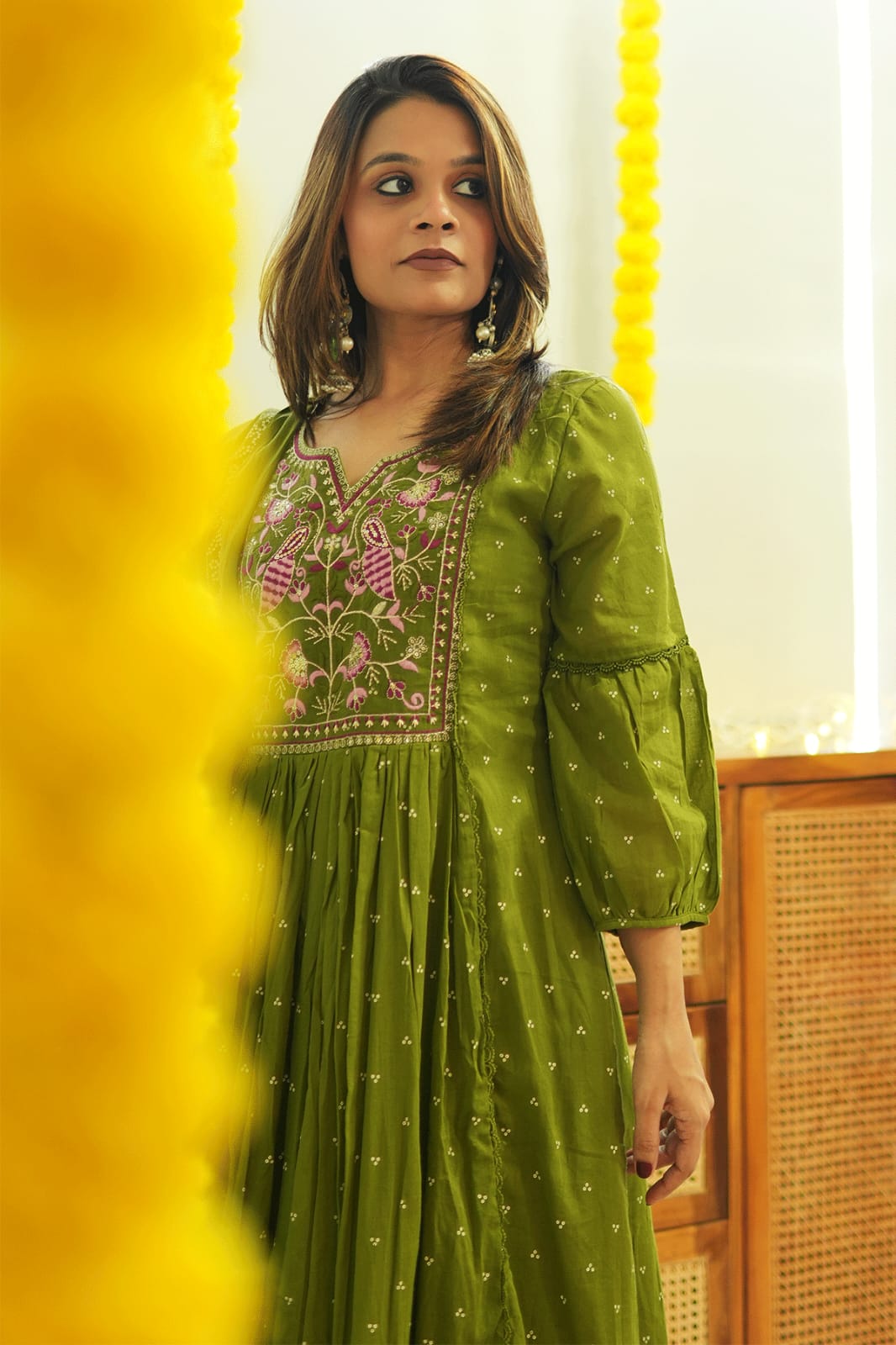 Elegant Green Embroidered Rayon Kurta Pant Set with Malmal Dupatta