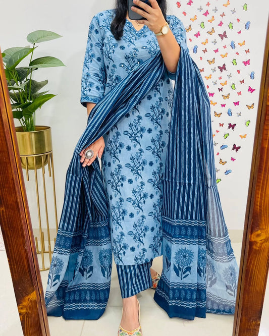 Elegant Blue Cotton Kurta Set for Women - Comfortable Ethnic Wear