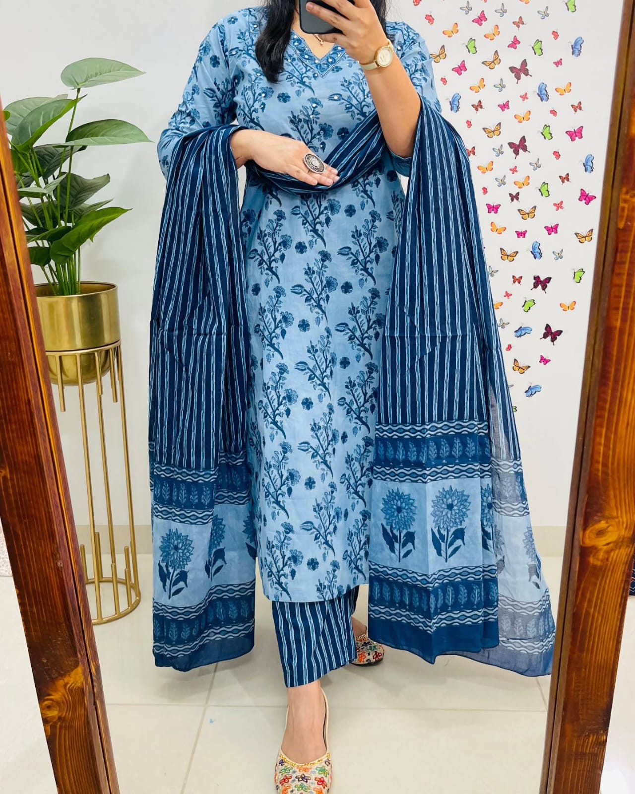 Elegant Blue Cotton Kurta Set for Women - Comfortable Ethnic Wear
