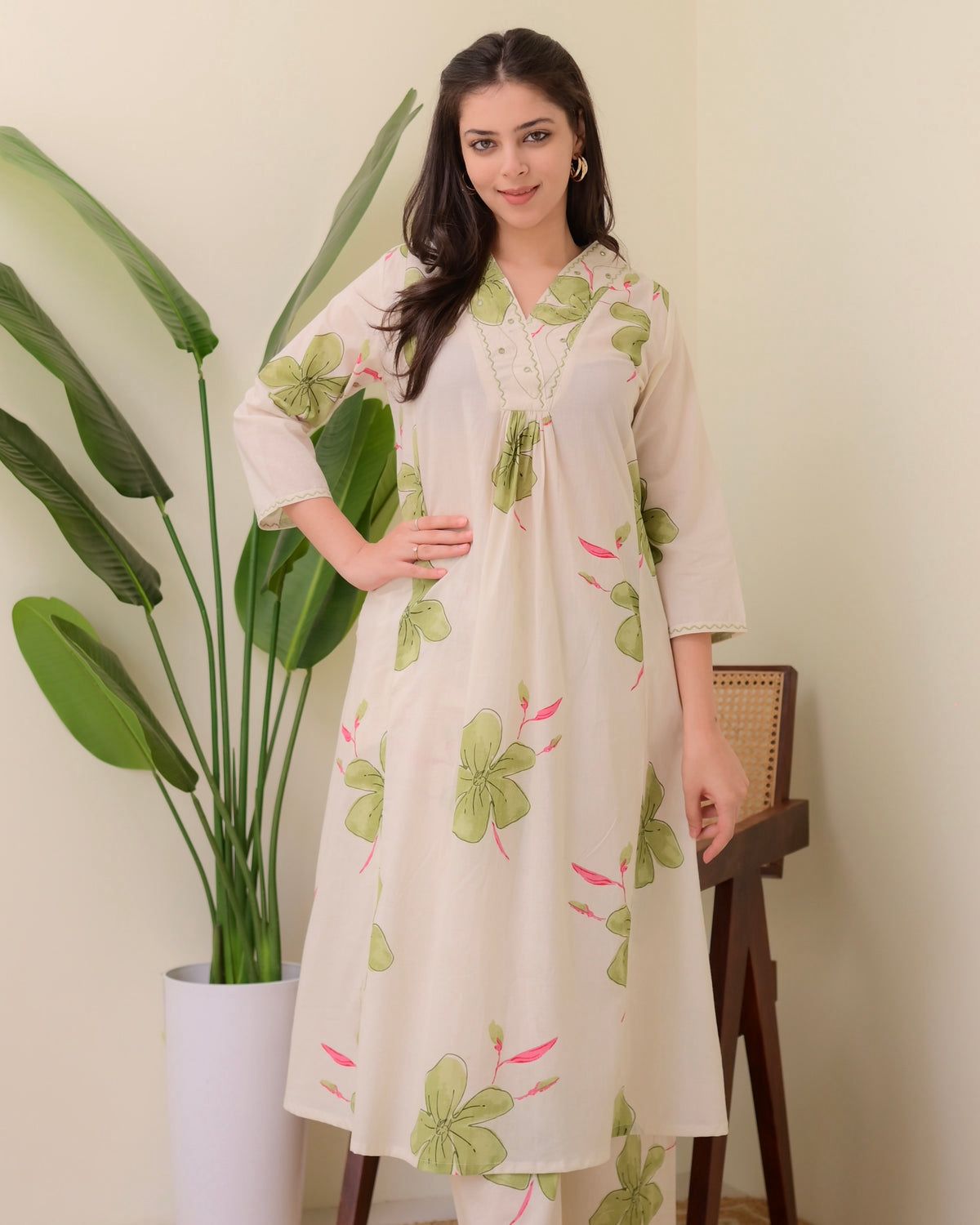 Chic Floral White Cotton Co-ord Set for Women: Breezy A-Line Kurta & Palazzo Pants