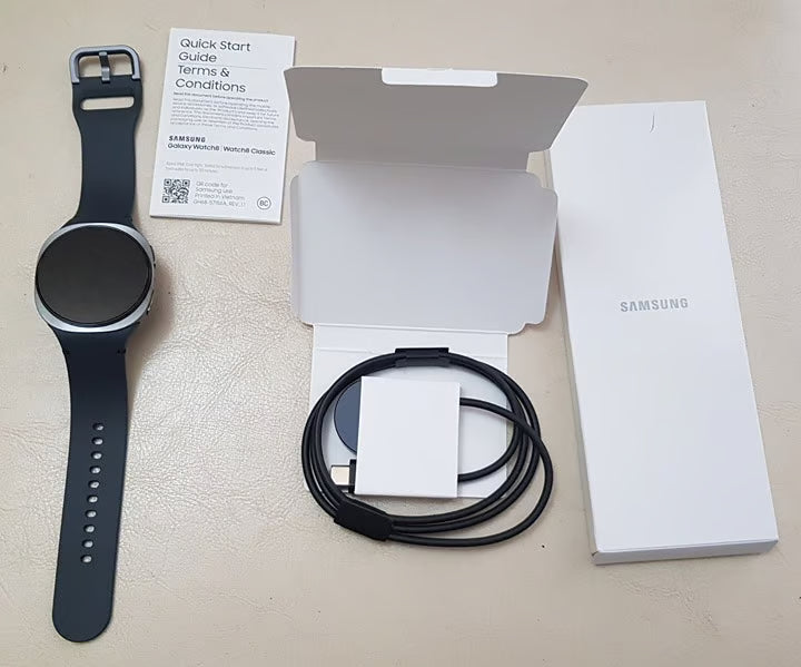 Galaxy Watch 8 (40mm, Bluetooth) – Sleek Aluminum Build, Always-On Display, Advanced Sleep & Heart Tracking, Running Coach, Body Composition Analyzer, 90+ Fitness Modes, Customizable Watch Faces + Free Earbuds | 1-Year Warranty | Easy 14-Day Returns
