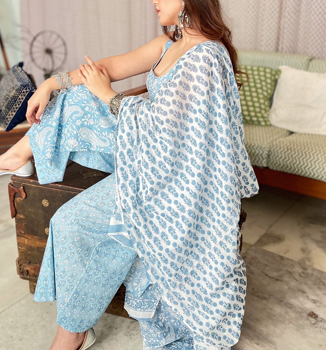 VIVID HARMONY MUSLIN SUIT SET